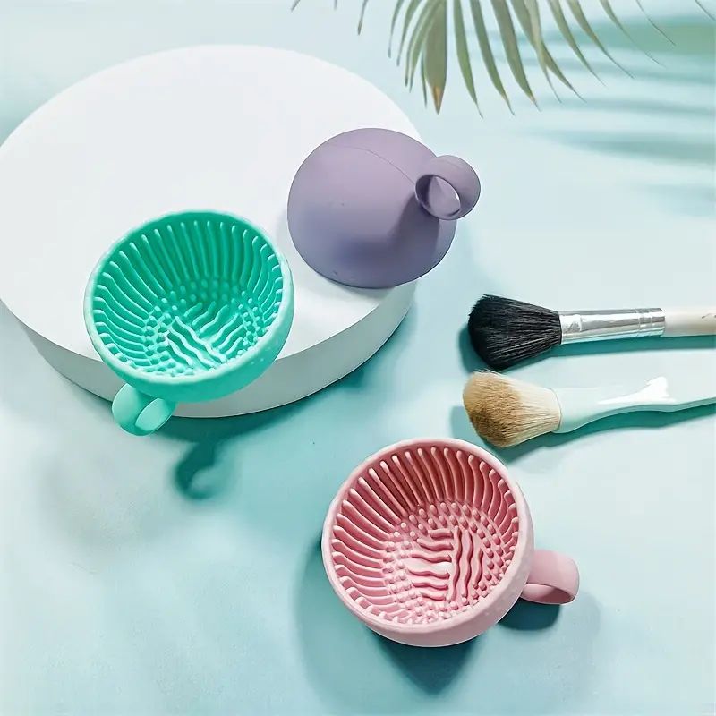 فرشاة تنظيف المكياج كويك كلين  - مراجعة Beauty Makeup Tips وسعره