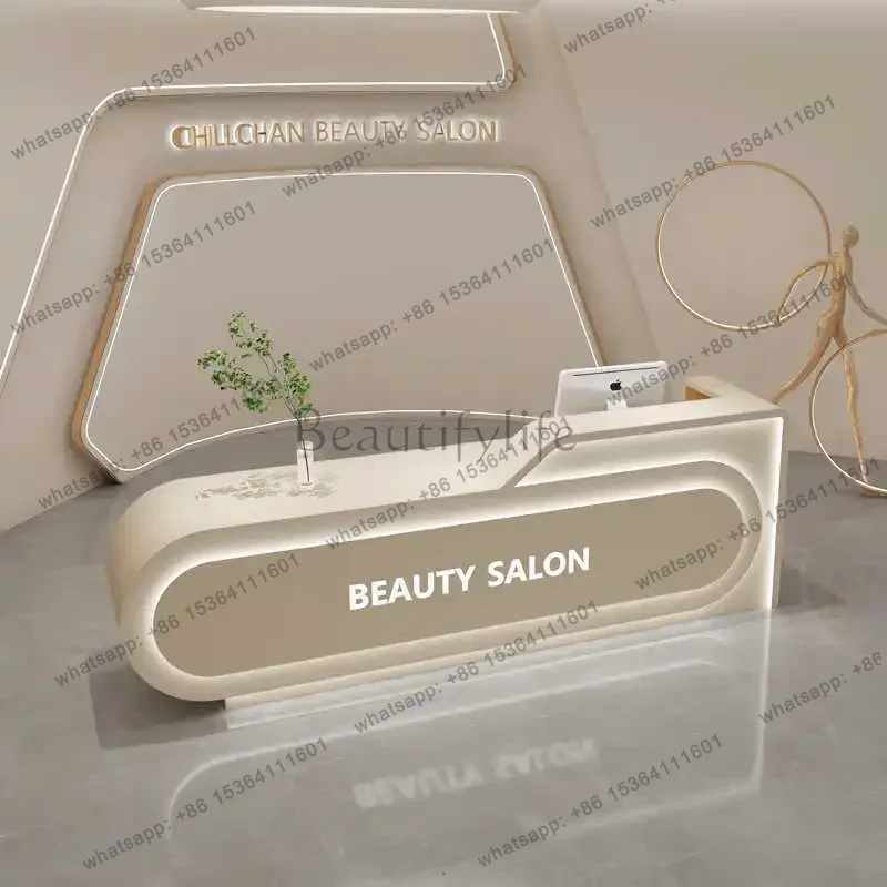 طاولة مكياج منزلية من LJY، كاو - مراجعة Beauty Makeup Institute وسعره